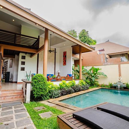 Desamuda Village Seminyak Zewnętrze zdjęcie